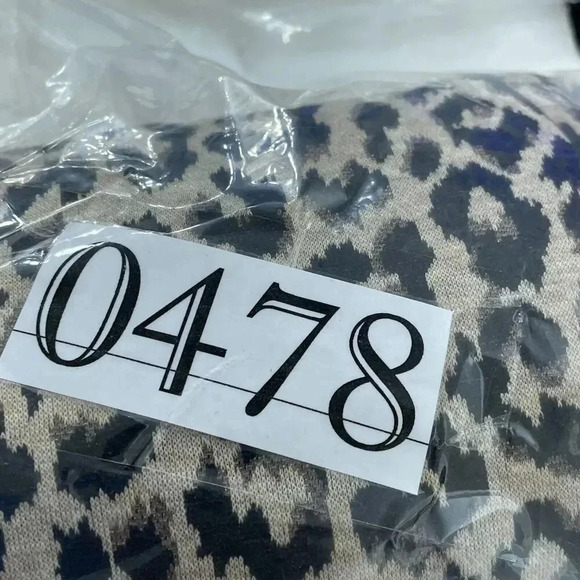 Chicos Leopard Print 3/4 Sleeve Tunic Top Size 1 (M) Polyester/Rayon 0478 - Picture 7 of 8